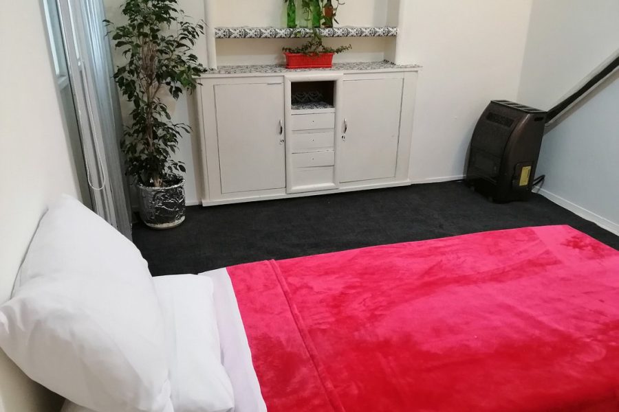 Sina Hostel / Shiraz