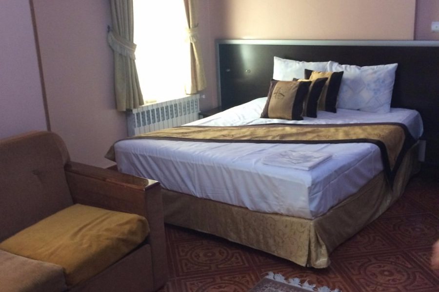 Parmis Hotel / Shiraz