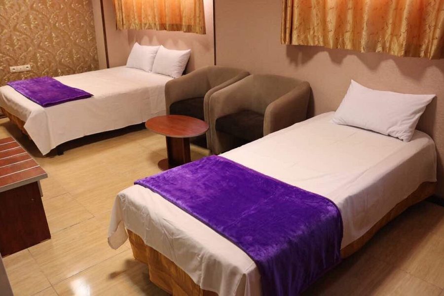 Ekbatan Hotel / Shiraz