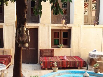 Parhami Traditional House / Shiraz