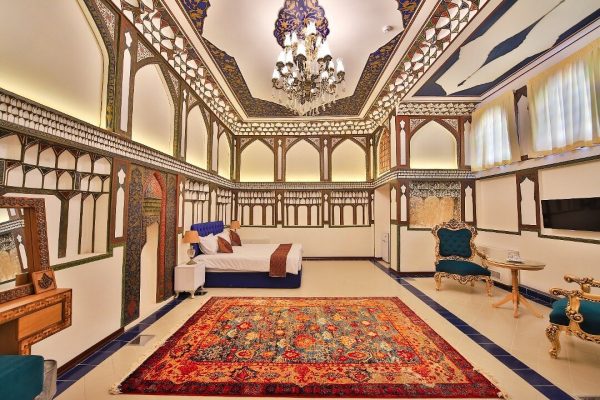 Sarhang Palace Hotel / Isfahan
