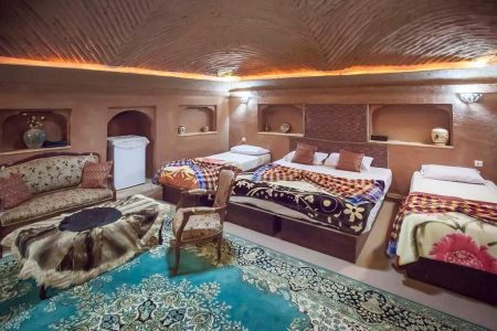 Farvardinn Desert Inn / Yazd