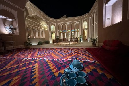 Boland house Hotel / Yazd