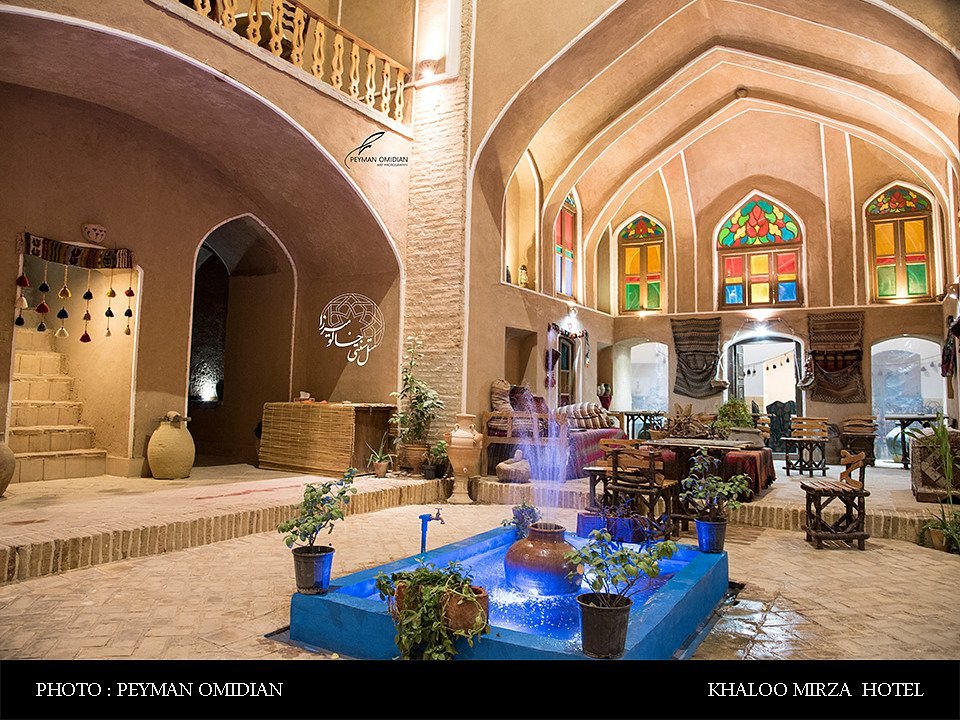 Khaloo Mirza Hotel / Yazd