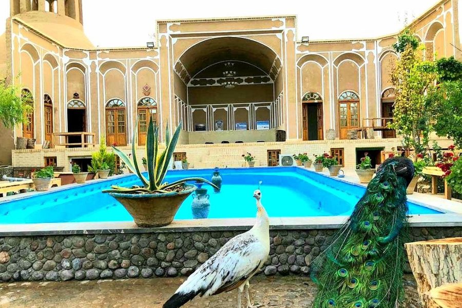 Saraye Jahangard Ecolodge / Yazd