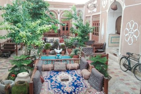 Khesht Abad Hotel / Yazd