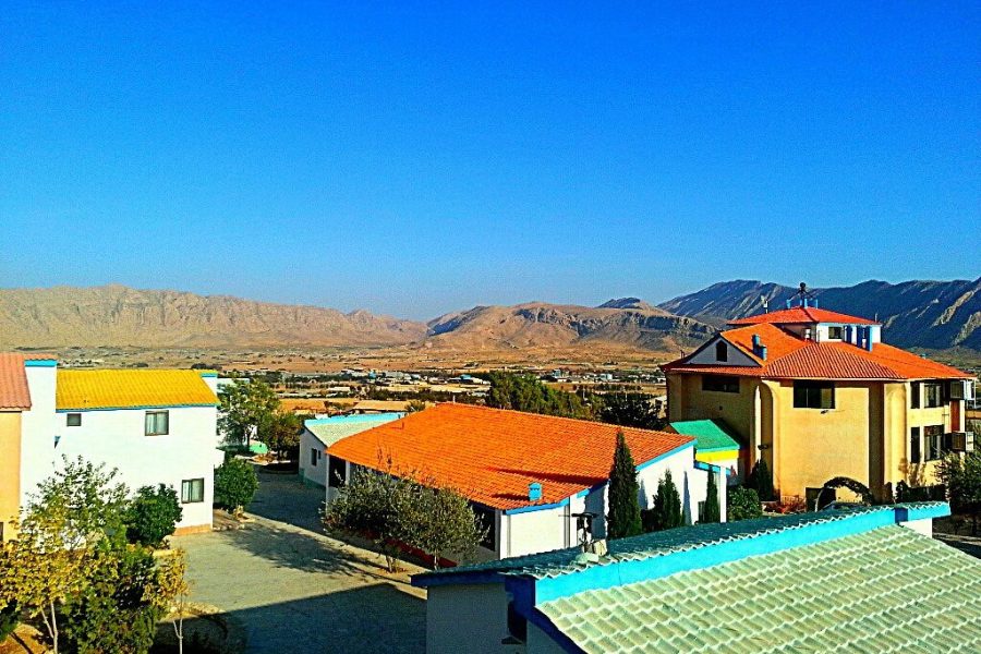 Dena Motel / Zargan Shiraz