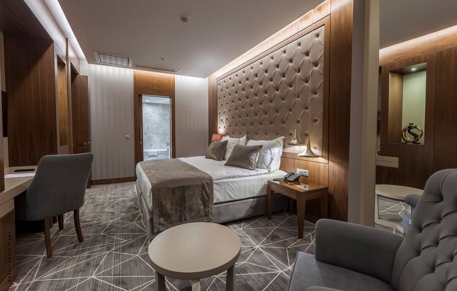 ラレパークホテル／タブリーズ</trp-post-container