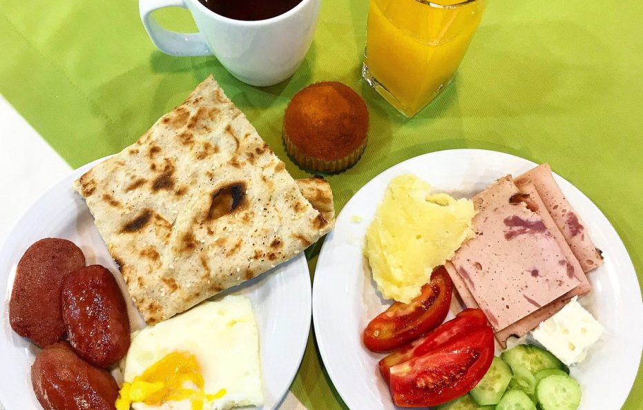 Tabriz El-Goli Pars Hotel / Tabriz