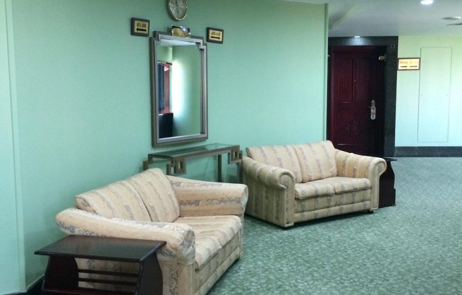 Tabriz El-Goli Pars Hotel / Tabriz