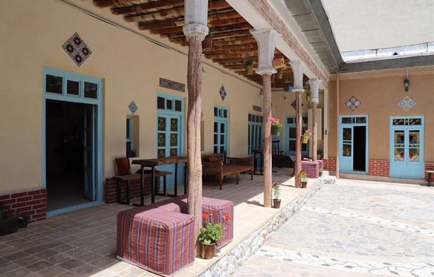 Anam traditional hotel / Zanjan
