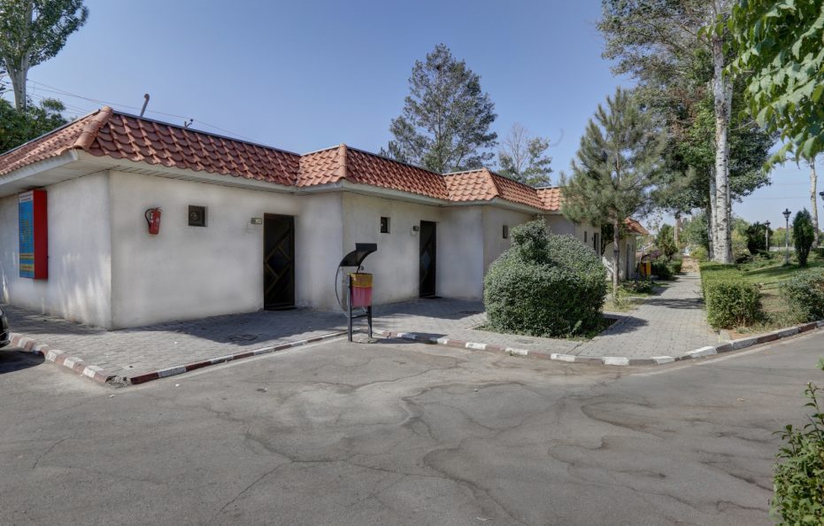 Zanjan Tourist Hotel / Zanjan