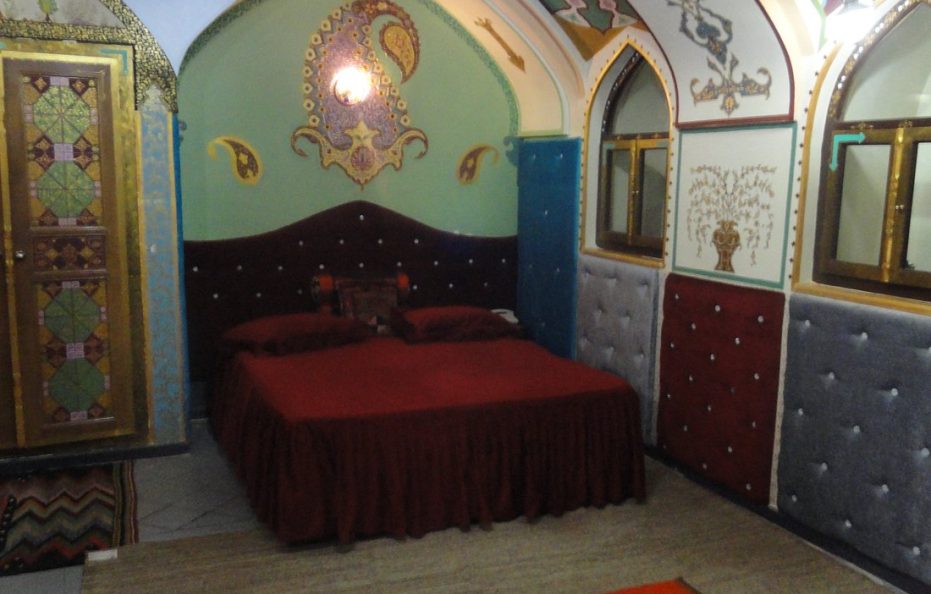 ArgeGoogad Hotel / Golpayegan