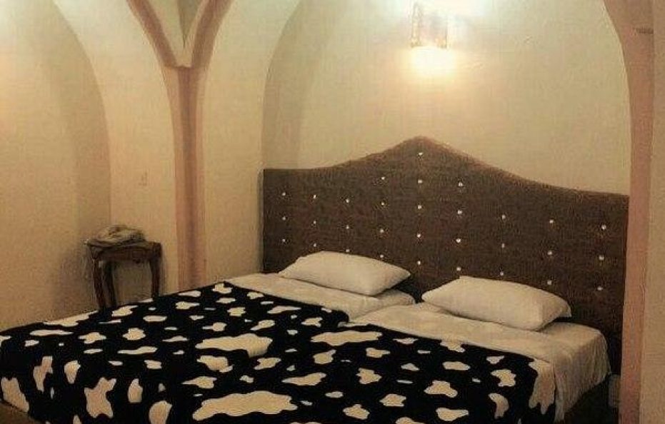 ArgeGoogad Hotel / Golpayegan