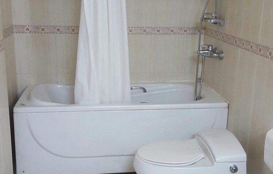 Shahryar International Hotel / Tabriz