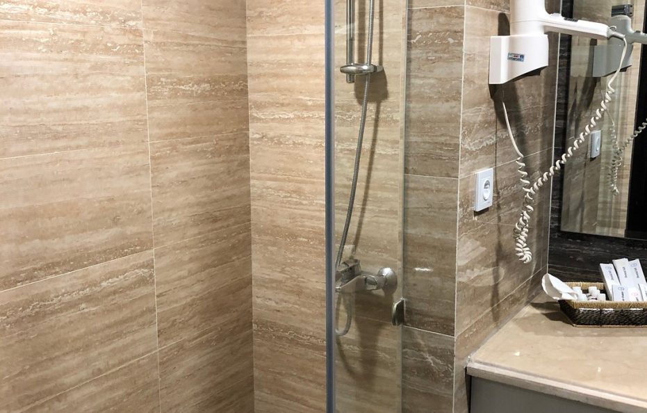 Shahryar International Hotel / Tabriz