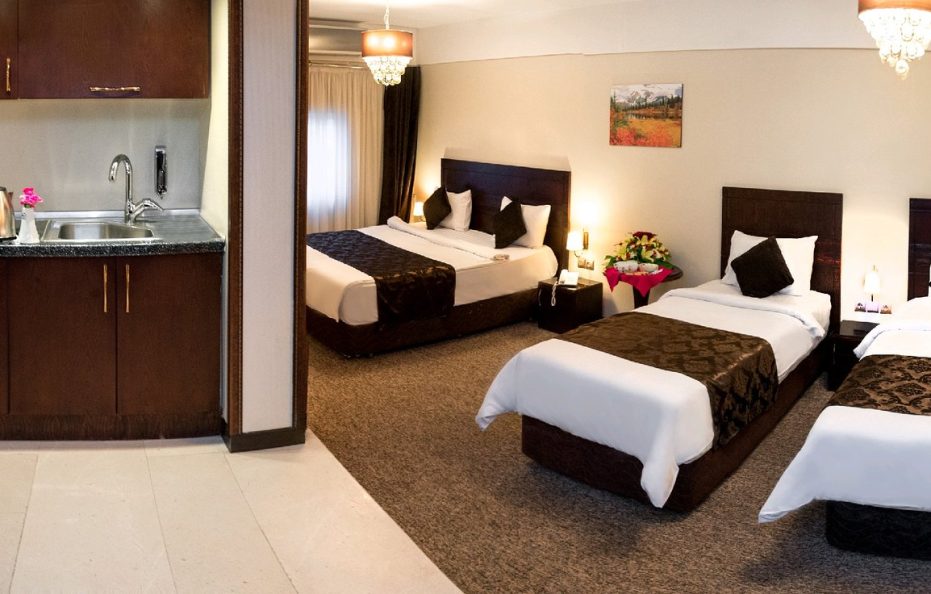 Javaher Shargh Hotel / Mashhad