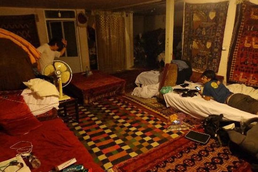 Vali’s Homestay / Mashhad