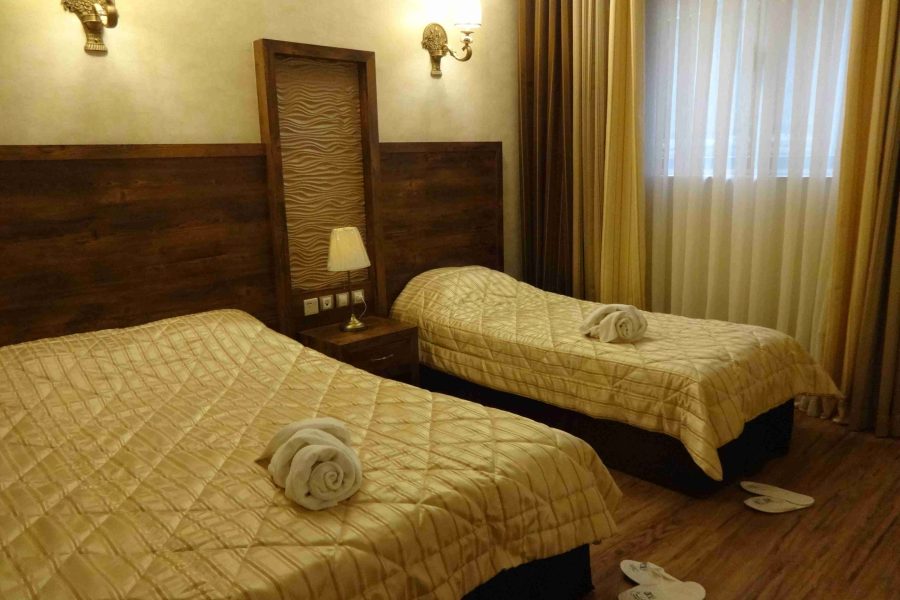 Ayan Hotel / Mashhad