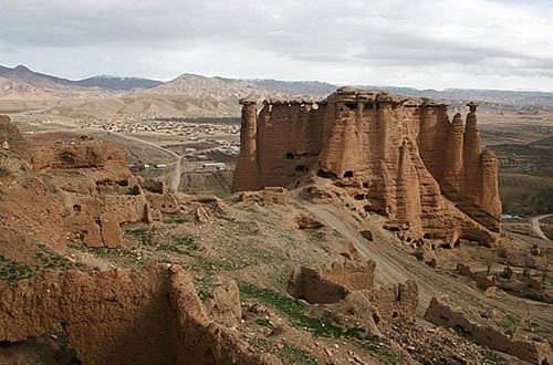 Behestan Castle, Zanjan