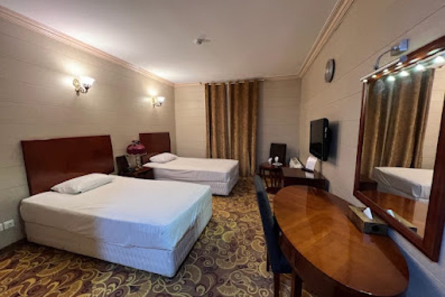 Abadan Karvansara Pars Hotel / Abadan