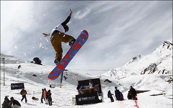 Shemshak Ski Resort & Complex, Iran , Snowboarding