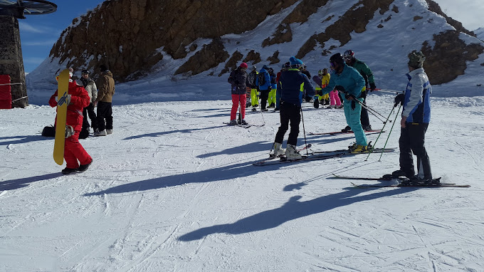Shemshak Ski Resort & Complex, Iran , Snowboarding